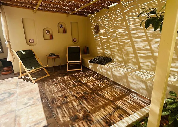 The Easy Rooms Terrace